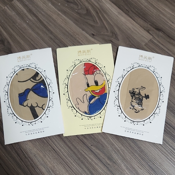 Three Bofeisi Character Printed Pantyhose - Picture 1 of 10